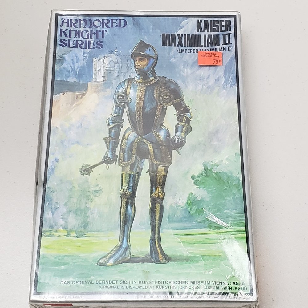 Armored Knight Series Kaiser Maximilian II Model Kit 1984